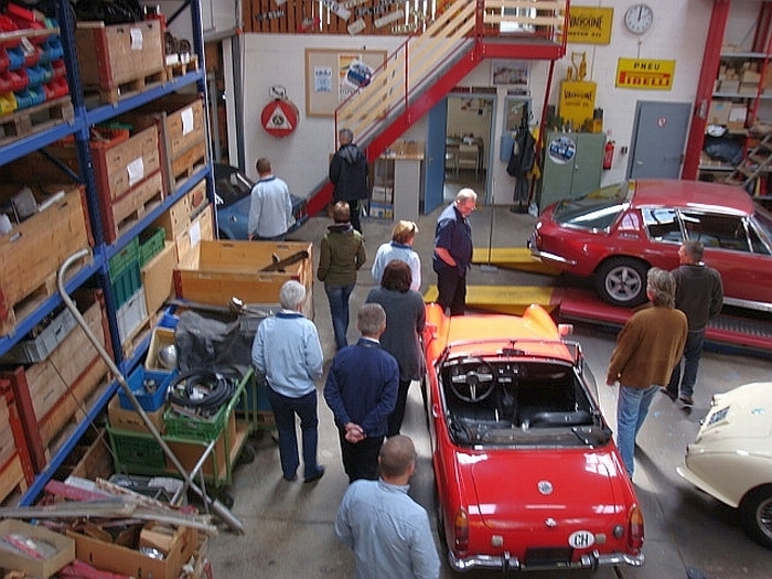 2010-05 Jensen Car Club zu Besuch 061.jpg